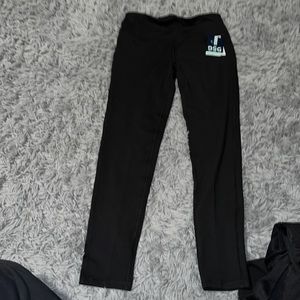 Black leggings